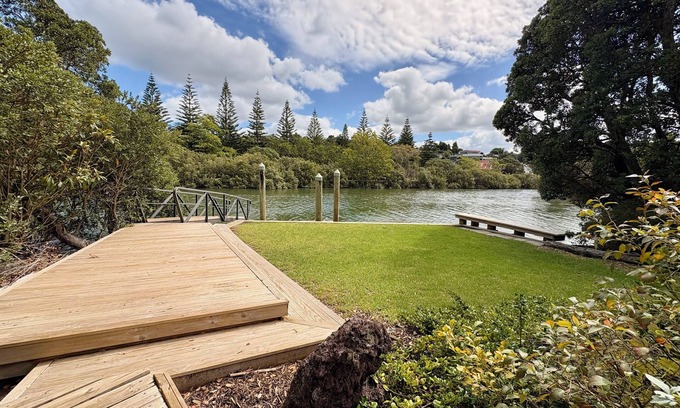 Whangarei Casa | Riverside Retreat – Spacious 4 Bedroom Home Just Minutes from the City Centre