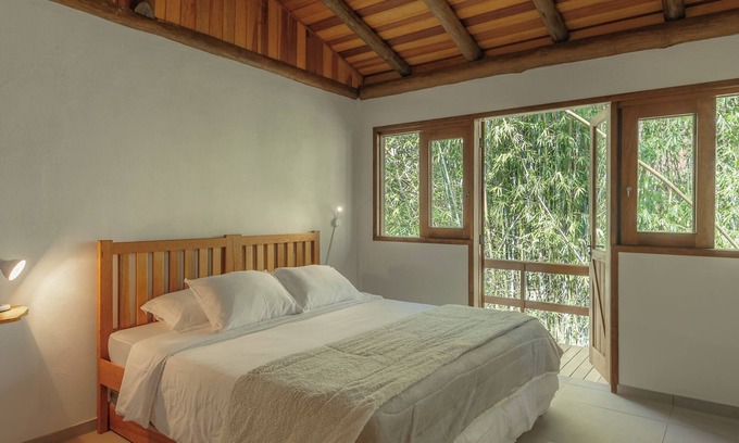 Visconde de Maua Chalet De Esquí | Riverside suite in Visconde de Mauá