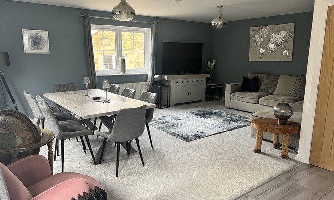 Wooler Casa | Riverside View Wooler. Luxury, large, modern house with hot tub