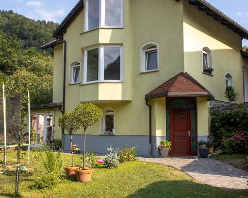 Spodnja Idrija Apartamento | Riverside Villa Avo - Apartment Martin