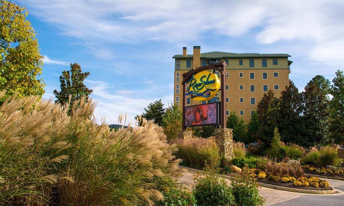 Pigeon Forge Condominio | 5 minutos: Ripken / Dollywood / LeConte Convention, 3BR / Golf View, piscina cubierta, gimnasio, PS4, SPA