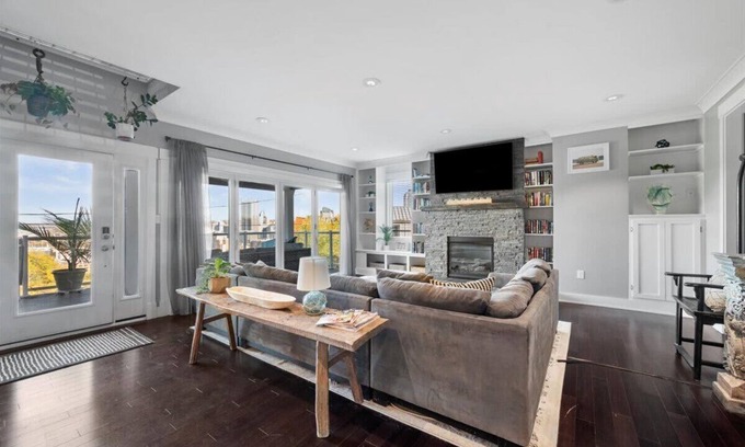 Mount Washington Casa | Riverview Retreat - Roof Top Deck Overlooking Pittsburgh