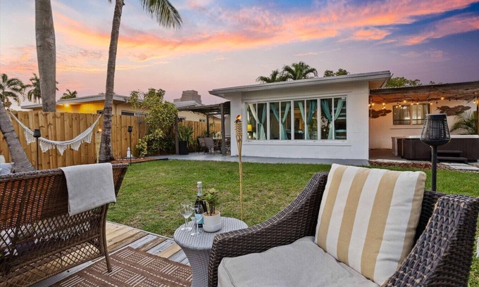 Downtown Fort Lauderdale Apartamento | RiverwalkVilla I WaterFront I Dock & Jacuzzi