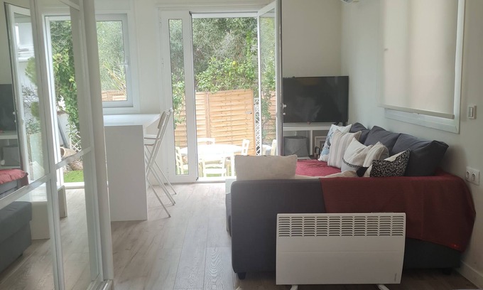 Kavouri Apartamento | Riviera Studio by the sea