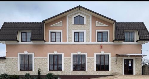 Rivne Oblast Hotel | Riviera