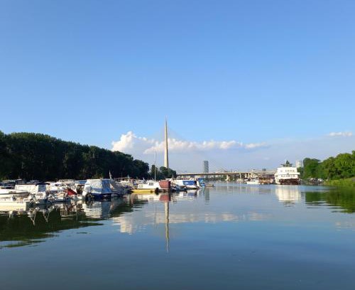 Banovo brdo Apartamento | RIVIJERA LAKES Ada Studio