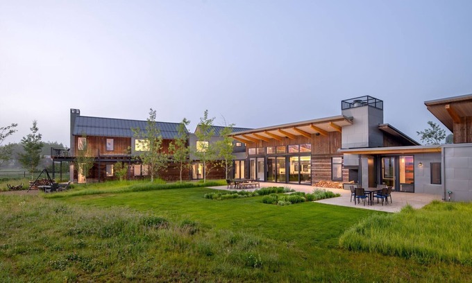 Wilson Casa | RMR: Double J Ranch North in Wilson,WY