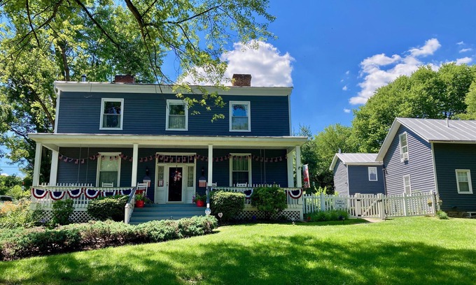 Mount Jackson Apartamento | Family Farmhouse Inn