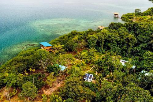 Isla Solarte Hotel | Roam Yoga & Wellness Lodge