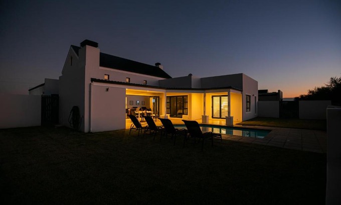 Robertson Casa | Robertson Halfway House