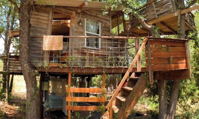 Lockhart Apartamento | Robin's Nest Treehouse