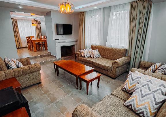 Nyeri Hotel | Robins Den