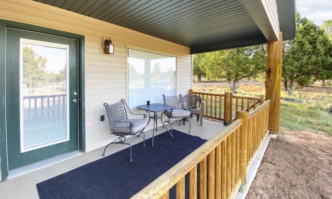 Mammoth Creek Casa | Robins Roost B