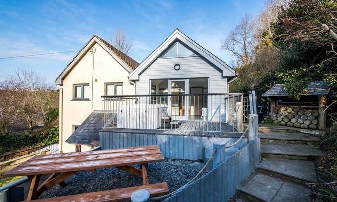 Fishguard Casa | Rock Cottage - 3 Bedroom Holiday Home - Fishguard