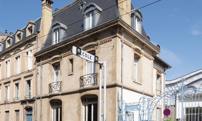 Poincare - Foch - Anatole France - Croix de Bourgogne Apartamento | Rock In Share - Luxe Poincaré