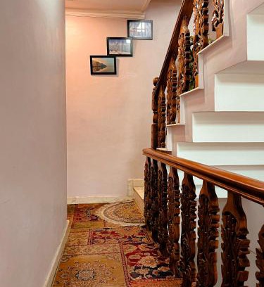Srinagar Casa | RocRidge Home stay