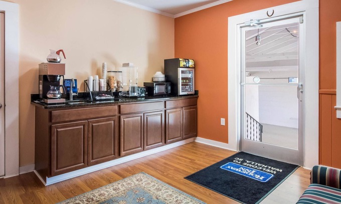 Walhalla Hotel | Rodeway Inn & Suites Walhalla