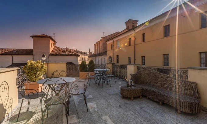 Asti Apartamento | Roero Suite in the city center