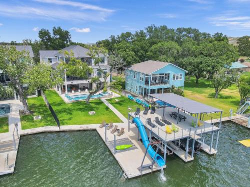 Kingsland Casa | Rolling Waves Haven Concierge Services Available