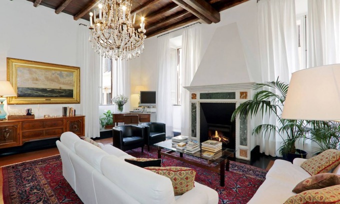 Rione IV Campo Marzio Apartamento | ROMAC Leone V Unique 5-bdr near the Spanish Steps
