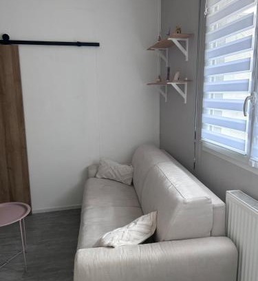 Chateauroux Apartamento | Romania