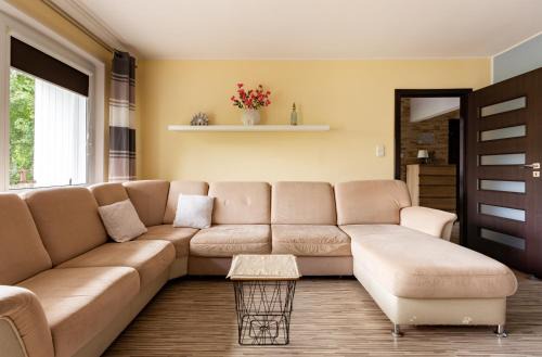 Pogorze Apartamento | Romanowskiego Comfort Apartment by BookingHost