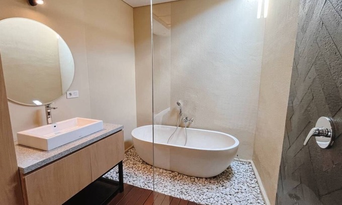 Lodtunduh Casa | Romantic 1-Bedroom Villa in Ubud, Instaworthy