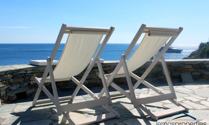 Koundouros Casa | Casa romántica y acogedora en el paseo marítimo en la zona de Koundouros, Kea