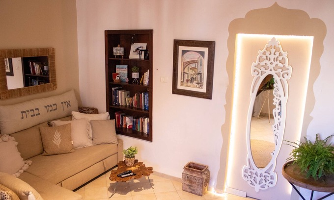 Safed Old City Casa | Romantic authentic apartment in the city center with amazing views
