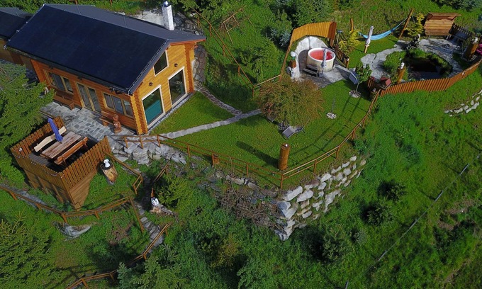 Ratten Chalet De Esquí | Romantikhütte, Natur, Luxus, Lagefeuerstelle und Panorama!!!