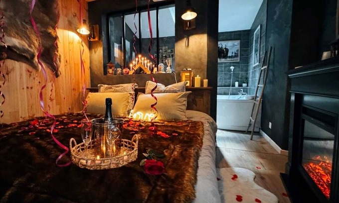 Saint-Maurice Apartamento | ❤️‍🔥 Romantic chalet/Private hot tub/Cinema screen/10 min center ❤️‍🔥