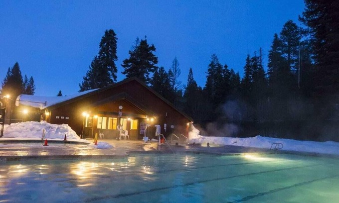 Tahoe Woods Condominio | Romantic Condo just off lake Tahoe.