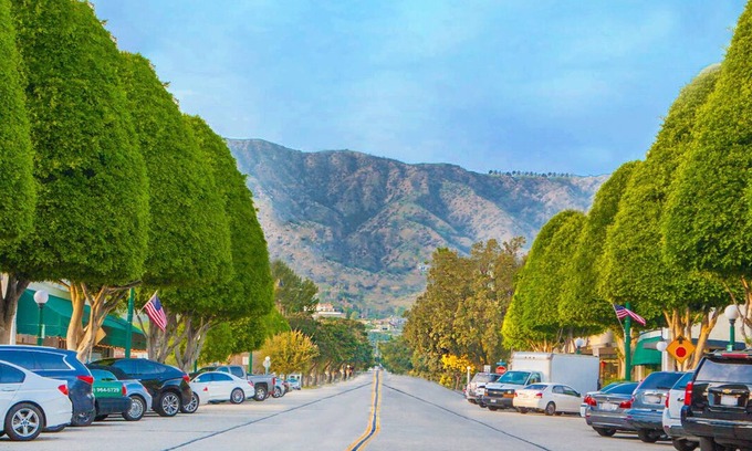 Glendora Casa | Romantic costal decor house- 3 mins walking to coffee and restaurants