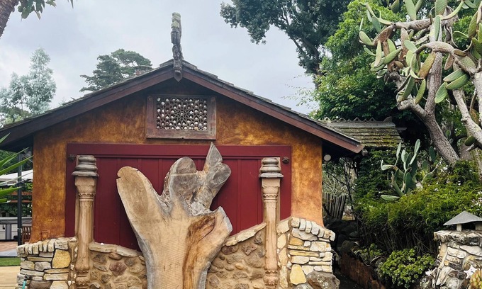 Jack's Peak Cabaña | Secluded Cottage on Private Estate 23 acres. Hiking and parks nearby.lovely deck