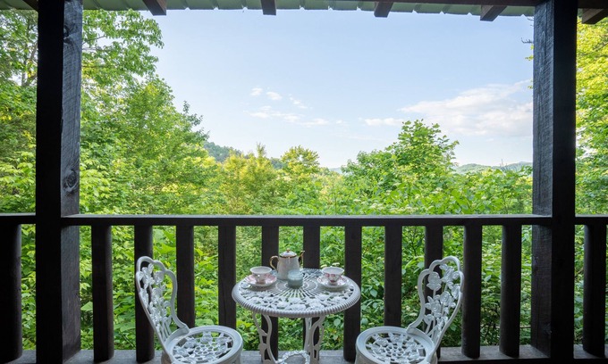 Sevierville Chalet De Esquí | Romantic + Cozy +Views Smokey Mountain & Hot Tub