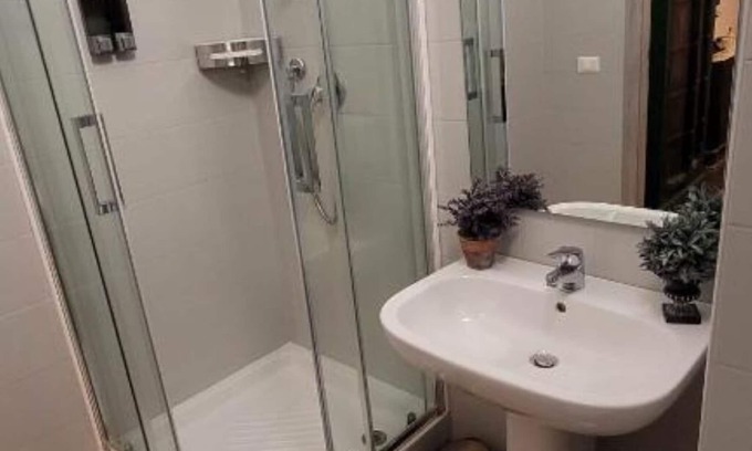San Giovanni Cama Y Desayuno | RomAntic Dreams: Double Room with Private Bathroom