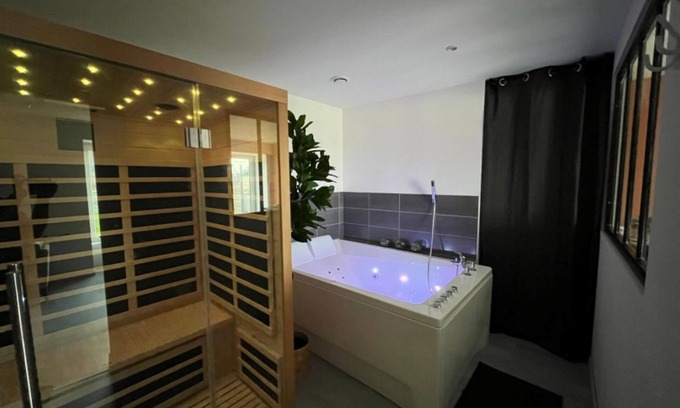Plerguer Casa | Romantic gite in chic, relaxing surroundings