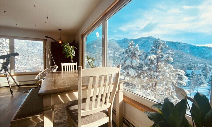 Cascade-Chipita Park Casa | Romantic Home w/ Hot Tub, Mt. Views & Art
