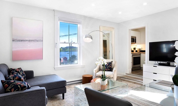 Lunenburg Waterfront Apartamento | Romantic Harbour Hideaway in the heart of old-town Lunenburg