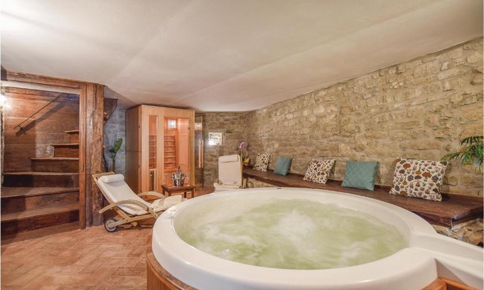 Comano Casa | Romantic Home In Comano Ms With Sauna