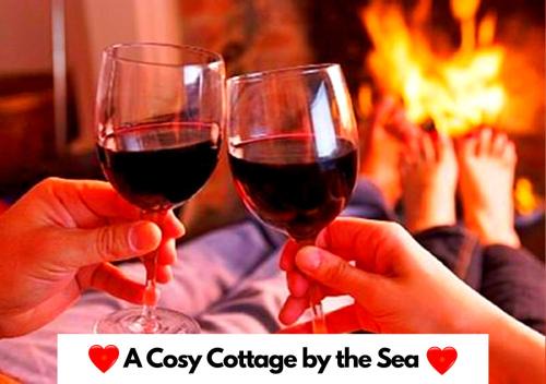 Mablethorpe and Sutton Casa | Romantic Lakeside Cottage by the Beach! with Super Cosy Log Burner! The Perfect Escape to Your Home from Home by the Sea! So Relaxing - You Won't want to Leave! Pet Friendly!