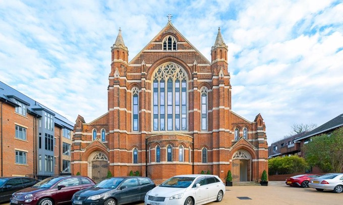 North Finchley Apartamento | Romantic luxury Church getaway - with Boutique D&M Serviced Accommodation