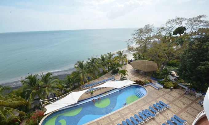 Playa Coronado Condominio | Suite Romántica frente al mar en el Solarium en la Bahía de Coronado