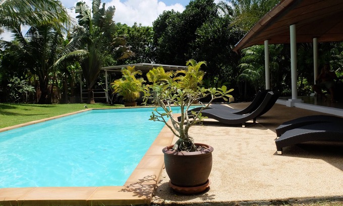 Rawai Villa | Piscina privada, 2 dormitorios, zona tranquila, gran terraza, gran jardín.