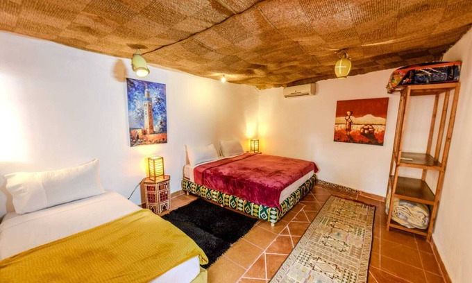 R'habet Zbib Casa | Romantic room at Charming riad in wonderful Fès