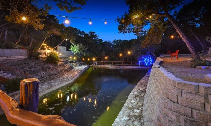 Scenic View West Casa | Romantic Secluded Studio with private Koi Pond and huge Natural Pool
