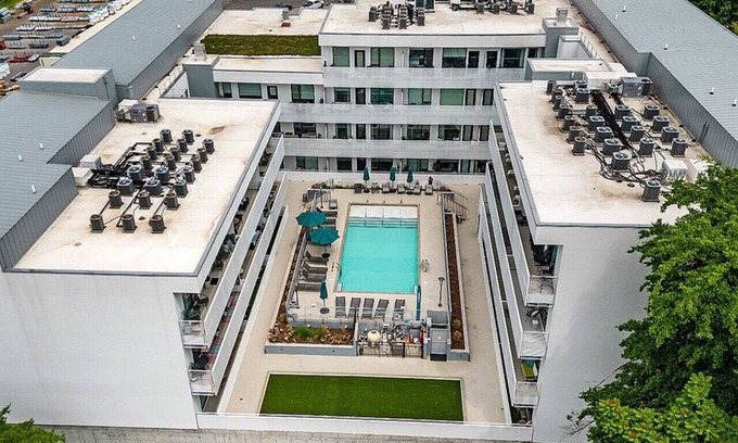 Eighth Avenue Apartamento | Romantic Stay W/ Pool! Near Downtown/Nissan/Ryman