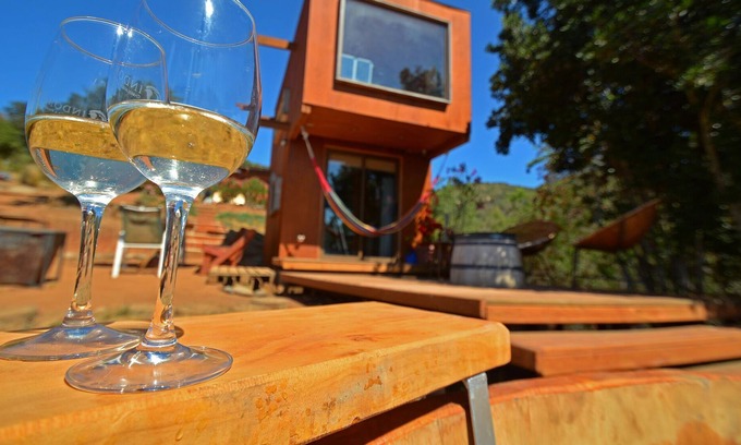Valley of Casablanca Cabina | Romantic Tinyhouse and Hot Tub,the best Relax in the Wine Valley of Casablanca
