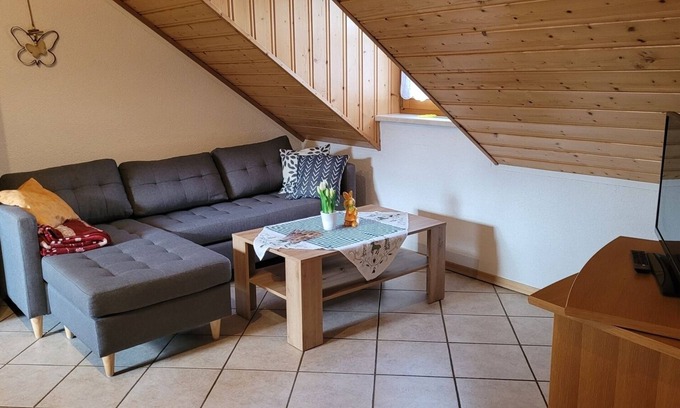 Neunburg vorm Wald Apartamento | Romantic vacation apartment (65sqm) with balcony and view of the valley