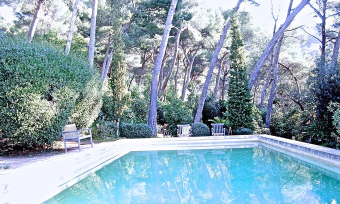 Hyeres Villa | (Nuevo) Propiedad victoriana romántica, piscina privada, vistas al mar. Magnífica piscina y jardín